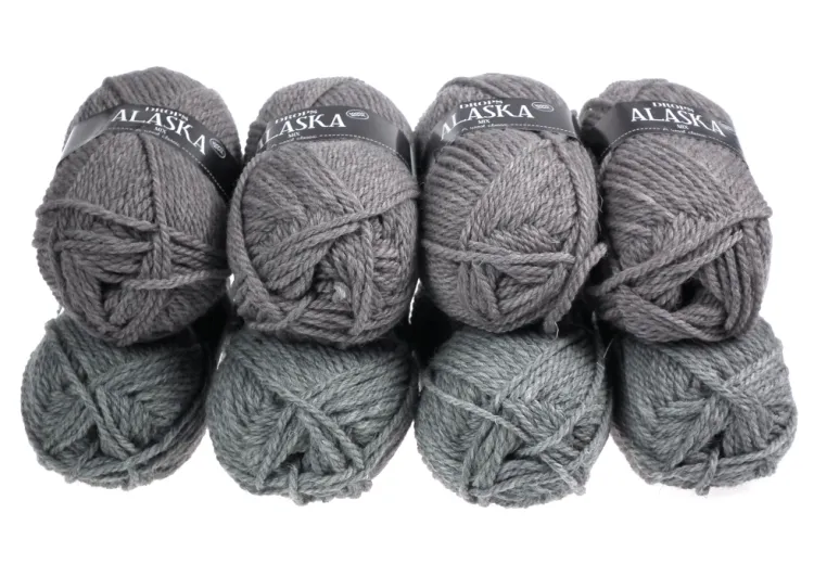 Włóczka Wełniana DROPS Alaska, kolor 03 jasny szary i jasny brązowy