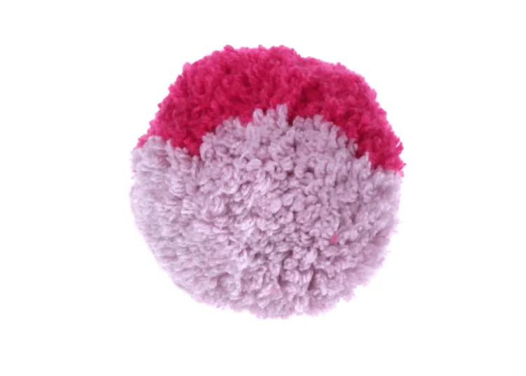 pompon różowo malinowy-min.png