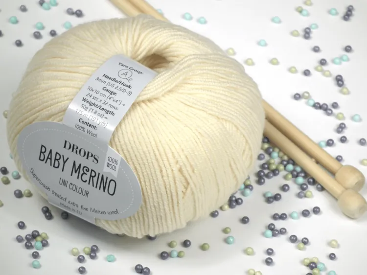 welna-merino-DROPS-Baby-Merino-kolor-03-jasny -zolty