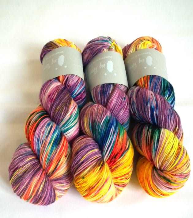 welna-merino-Qing-Fibre-fingering-kolor-shindig