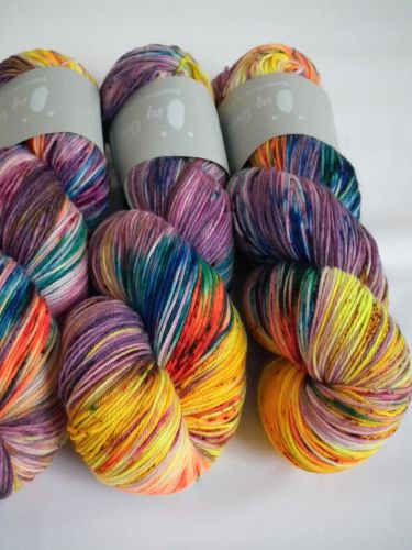 welna-merino-Qing-Fibre-fingering-kolor-shindig