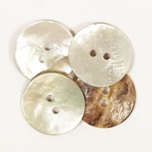 guzik-okragly-z-masy-perlowej-drops
