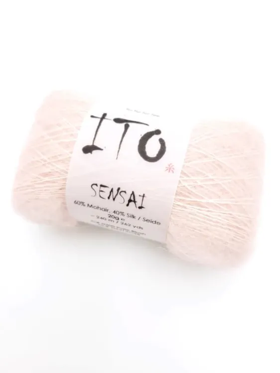 włóczka, ITO Sensai, kolor  Pale Blush, blady rumieniec