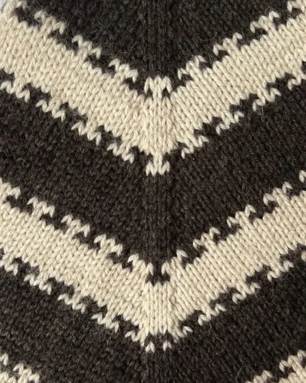 wzór na druty, Petiteknit Key Sweater