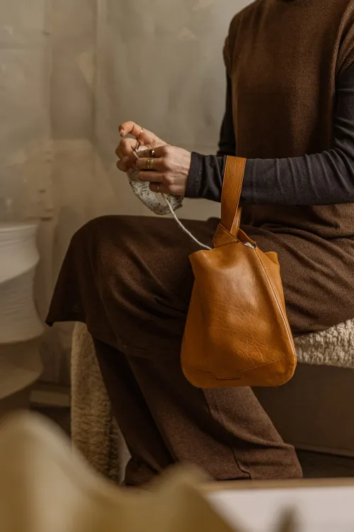 muud Dzana, skórzana torba projektowa, rich brown