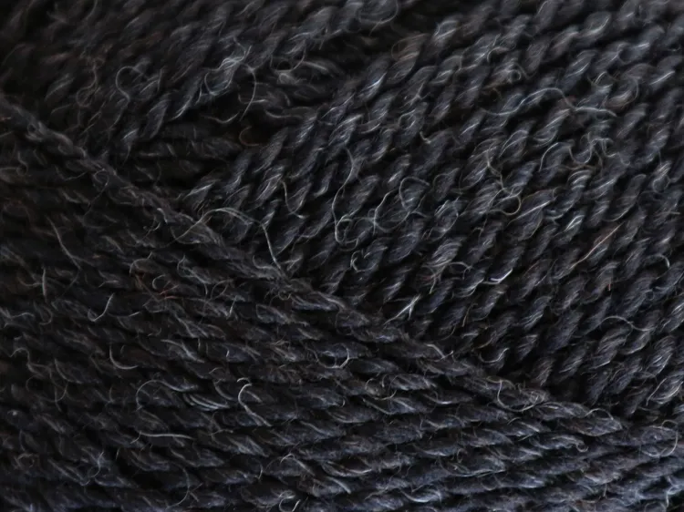 Mashdale Filcolana 962 Obsidian