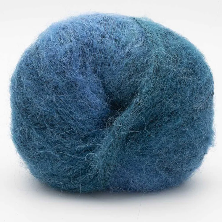 Baby Silk Fluffy , Kremke, cieniowana, 204 akwamaryn