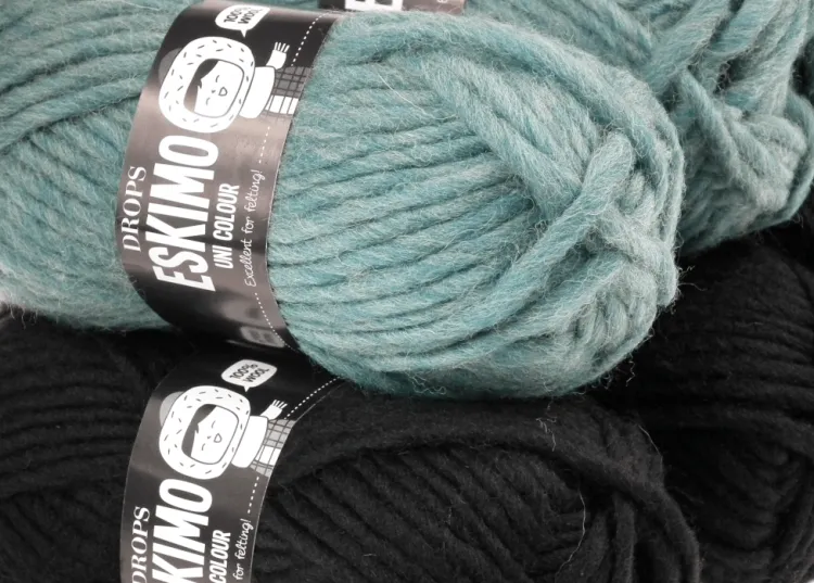 Włóczka Wełniana DROPS Eskimo, kolor morska zieleń i czarny, Wełna