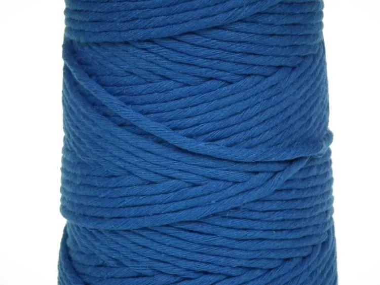 sznurek-do-makramy-5mm-niebieski-100m